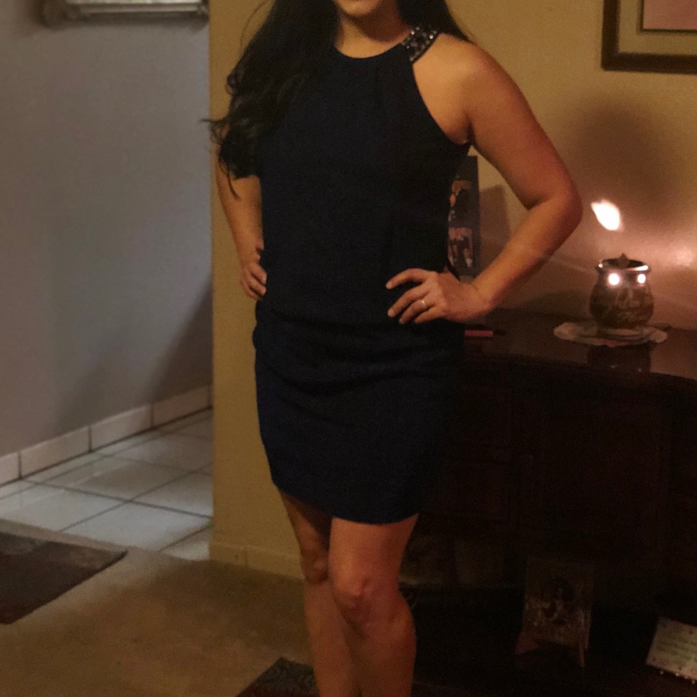 Dress - Picture 5 of 5